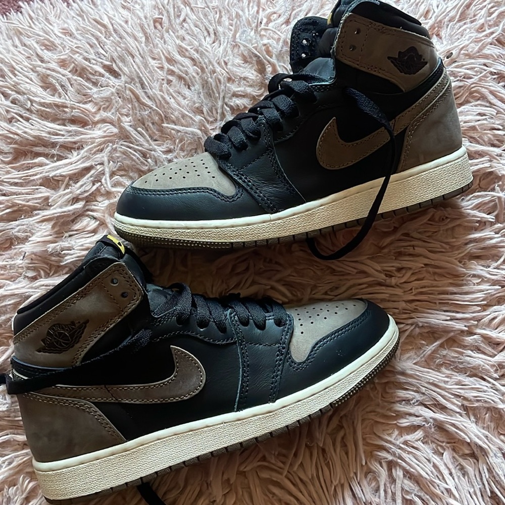 If you know me then you know fire 🔥 used worn lightly pics are real